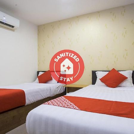 Oyo 982 Hotel Sk Kajang Exterior photo