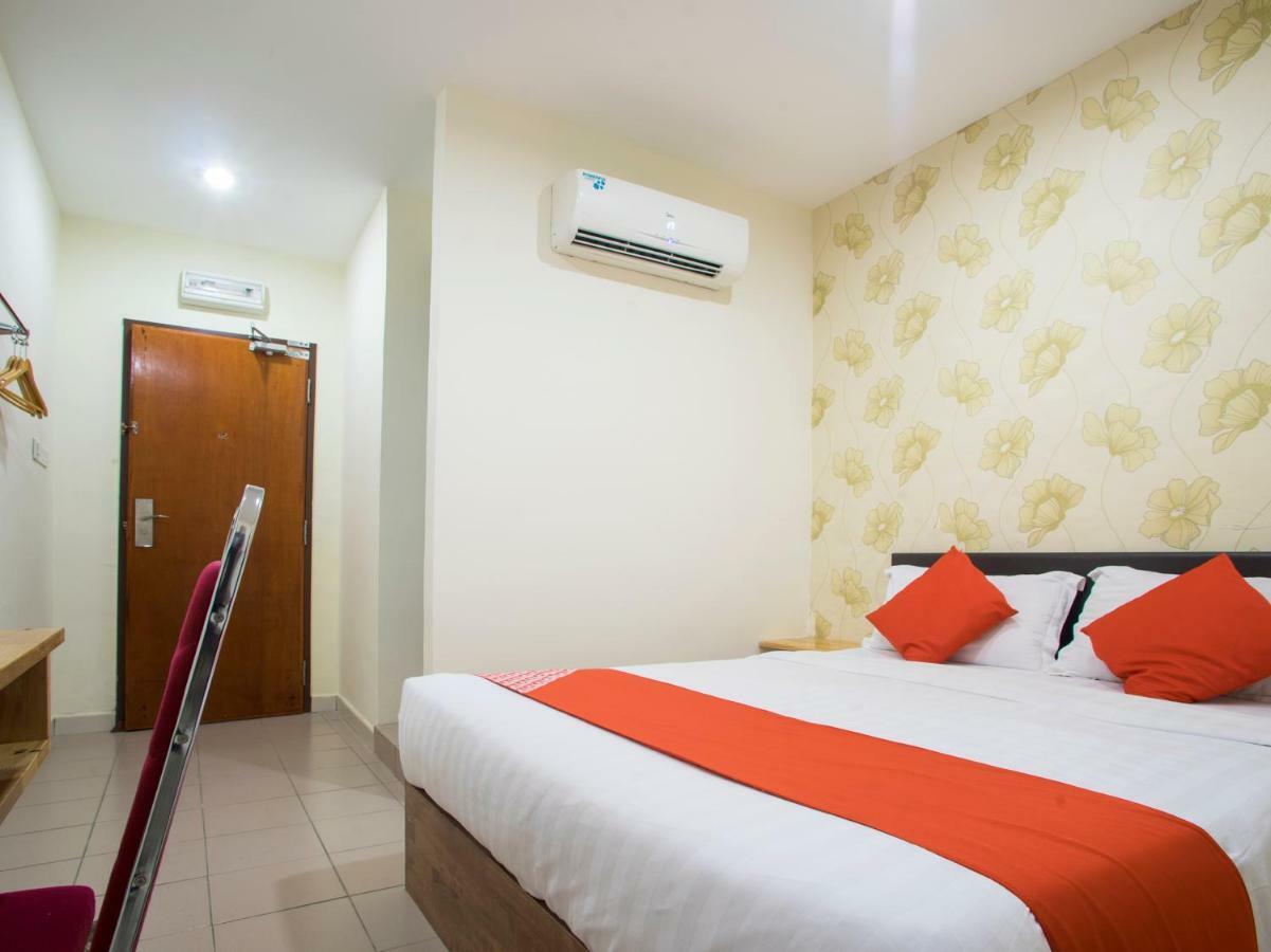Oyo 982 Hotel Sk Kajang Exterior photo