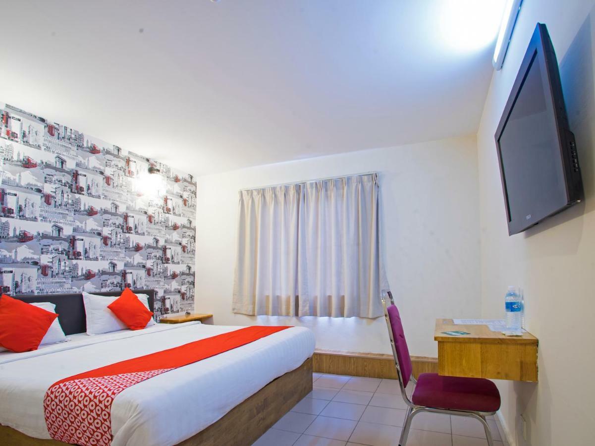 Oyo 982 Hotel Sk Kajang Exterior photo