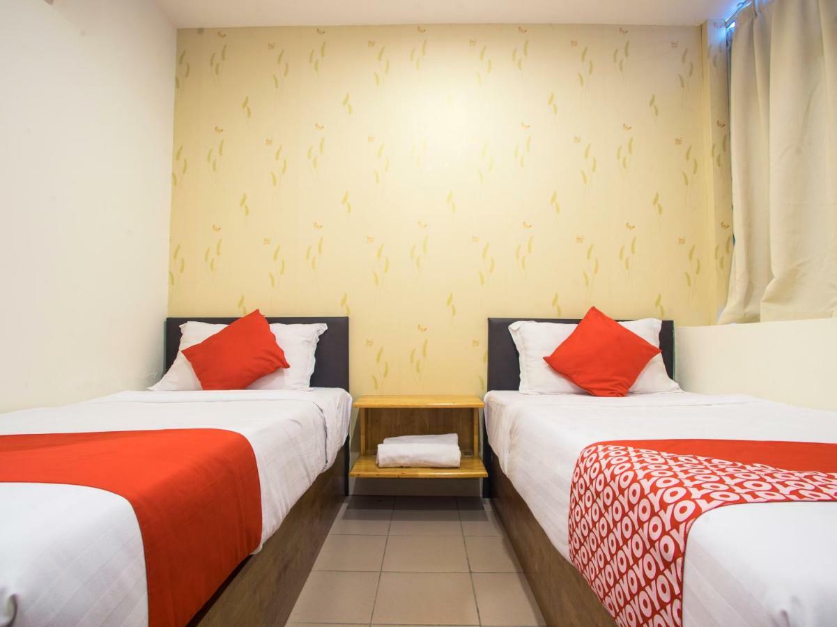 Oyo 982 Hotel Sk Kajang Exterior photo